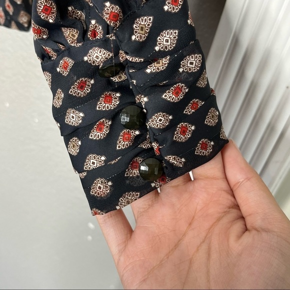 Tess Collared Blouse - Picture 2 of 7